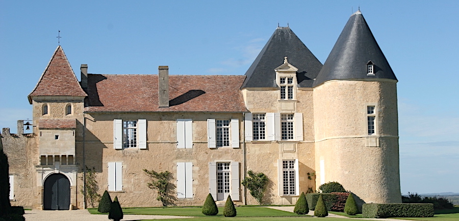 Yquem, one of the Chateaux you will see and taste on the Bordeaux Grand Cru Tour