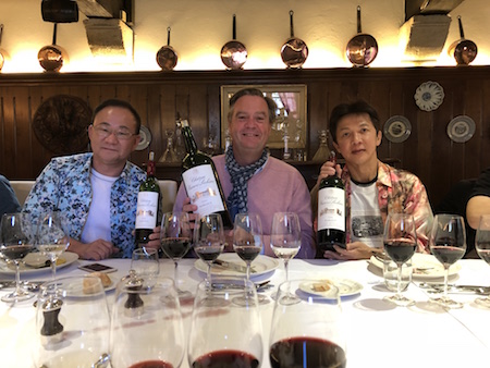 Ronald behaving badly with his guests on the 2018 Bordeaux Grand Cru Harvest Tour II 